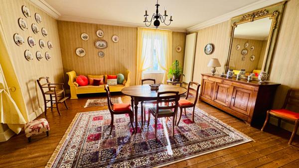 Maison 7 pièces 218 m2