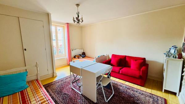 Maison 7 pièces 218 m2