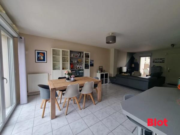 Maison 6 pièce(s)