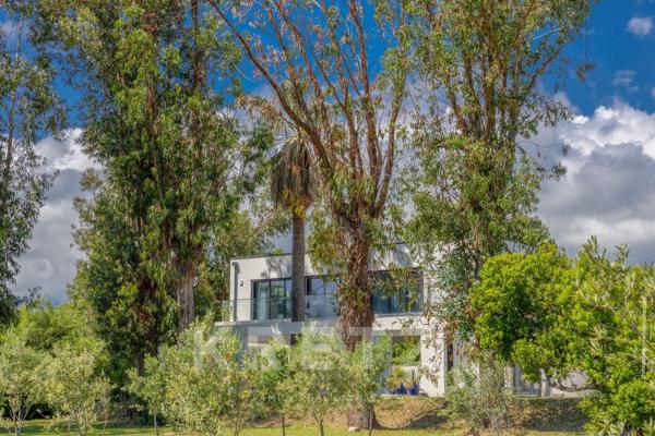 Villa A Lumaga avec Piscine – Domaine privé confidentiel