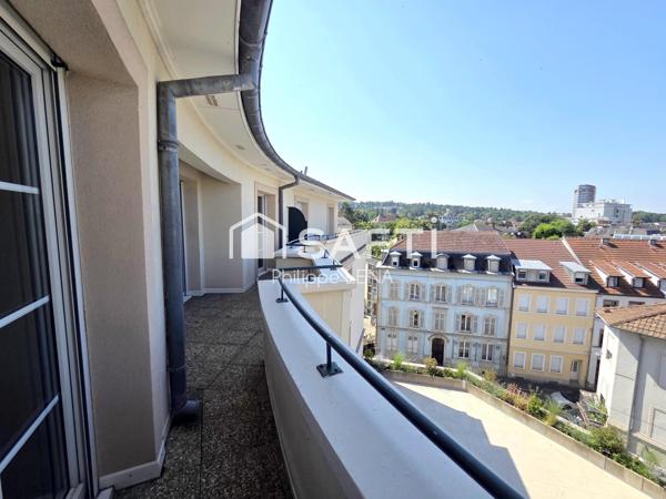 F3 design, 72 m², 2 chambres, hyper-centre / gare