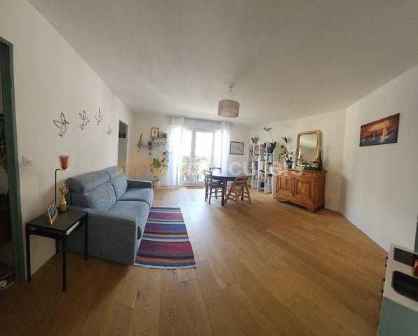 Vente
                Appartement77,85 m² - 4 Pièces -
                    ORLEANS (45100)