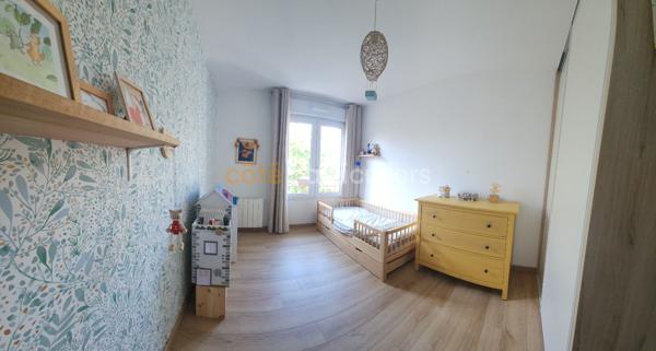Vente
                Appartement77,85 m² - 4 Pièces -
                    ORLEANS (45100)