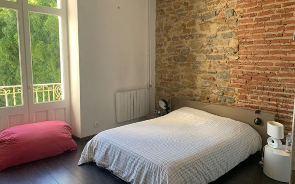 Appartement à vendre    2 pièces • 66 m2 Dax