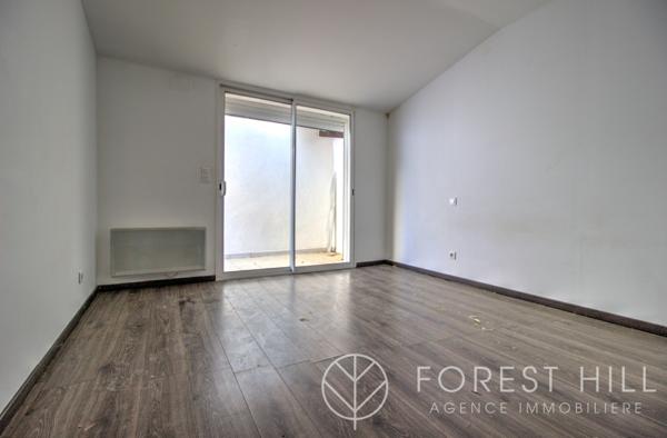 Céret (66400) Appartement style loft centre ville