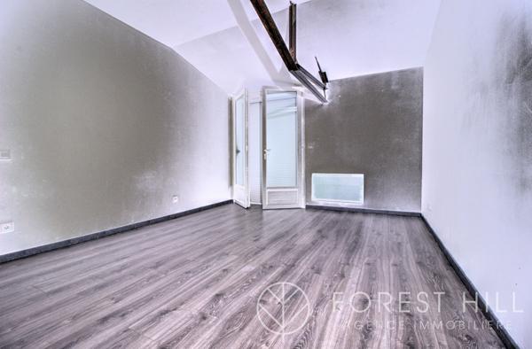 Céret (66400) Appartement style loft centre ville