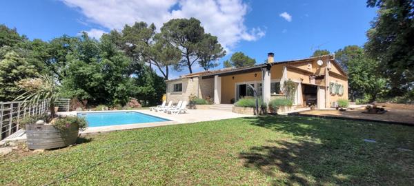 Belle propriété de 167 m² dans un écrin de verdure ou règne le calme et la sérénité