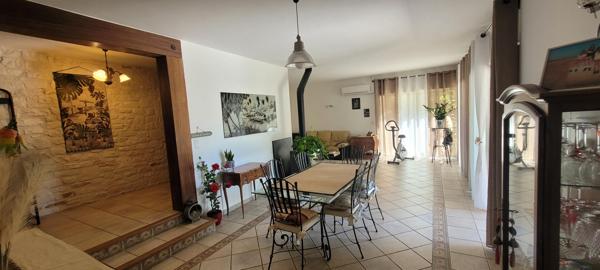 Belle propriété de 167 m² dans un écrin de verdure ou règne le calme et la sérénité