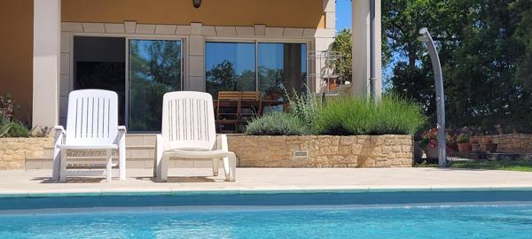 Belle propriété de 167 m² dans un écrin de verdure ou règne le calme et la sérénité