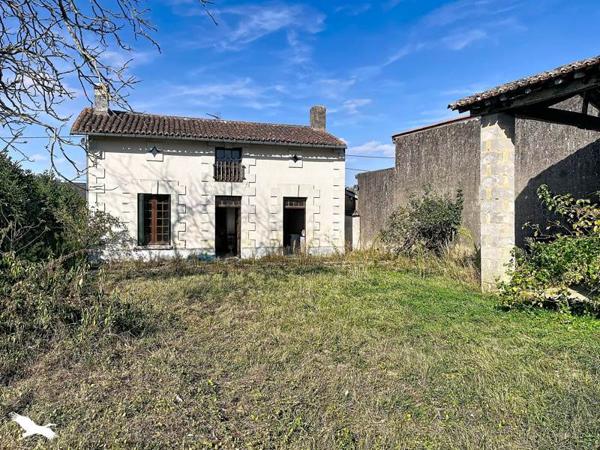 Maison à vendre 66 780 € Angliers 3 p 70 m² DPE