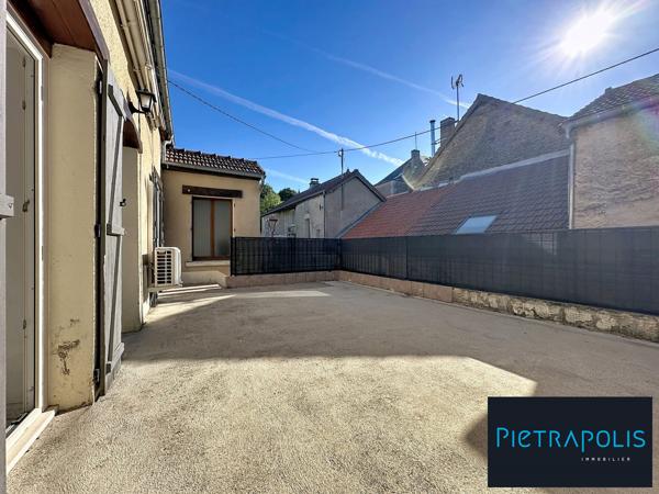 Maison dans un vilage calme