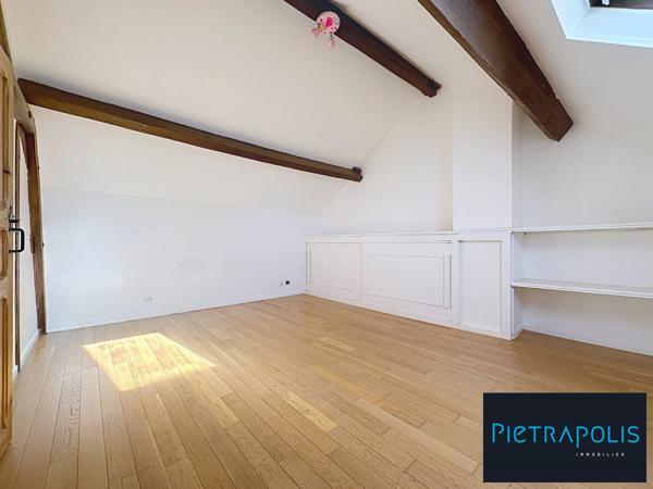 Maison dans un vilage calme
