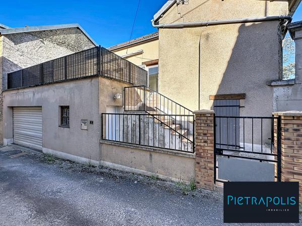 Maison dans un vilage calme
