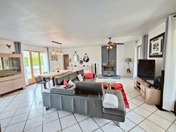 T6 de plain pied, au calme, sans vis à vis, Garage