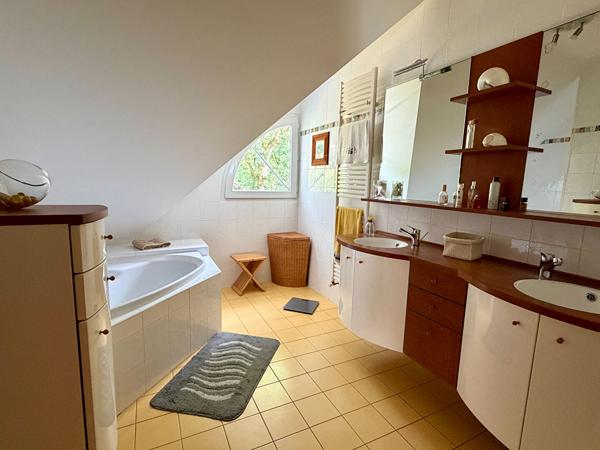 Maison Saint Nazaire 8 pièce(s) 149 m2