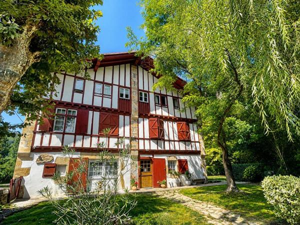 Duplex 4P atypique au coeur du quartier Ibarron à St Pée sur Nivelle