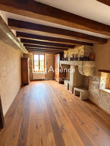 Maison à Fresnay-sur-Sarthe, 72130 - 3 pièces 106m²