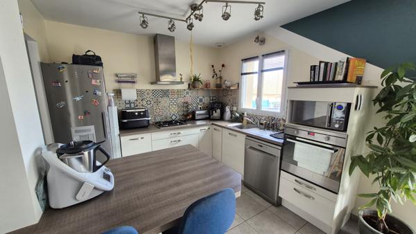 Au calme à La Suze-sur-Sarthe : maison récente avec 4 chambres