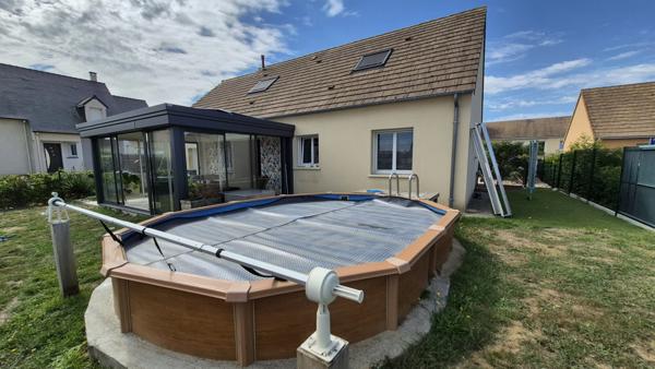 Au calme à La Suze-sur-Sarthe : maison récente avec 4 chambres