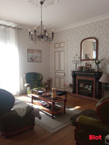 Immeuble 7 pièce(s)