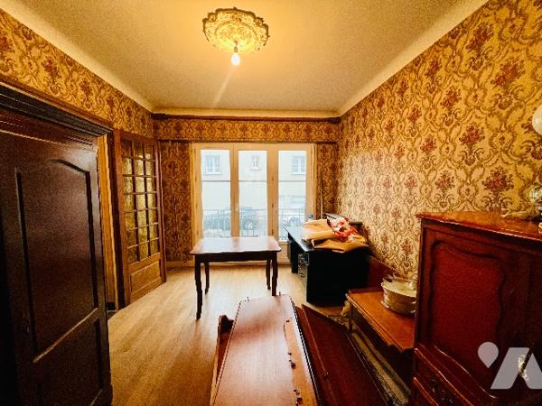 SAINT-CYR-SUR-LOIRE - Rue Victor Hugo
Maison à rénover - 112,87 m² habitables - Jardin