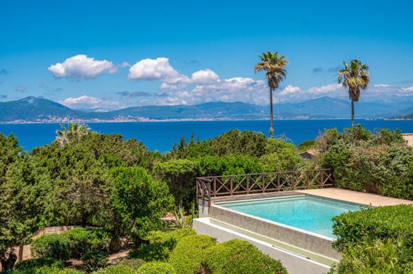 Vente Villa de luxe Coti-Chiavari 8 Pièces 280 m²