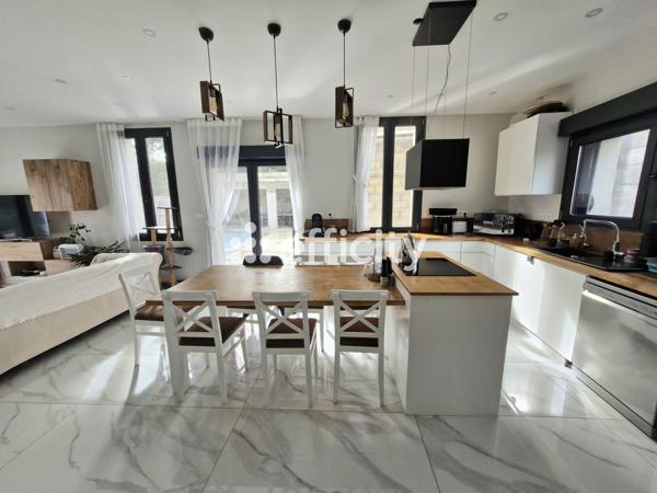 Maison 6 pièces - 200 m²