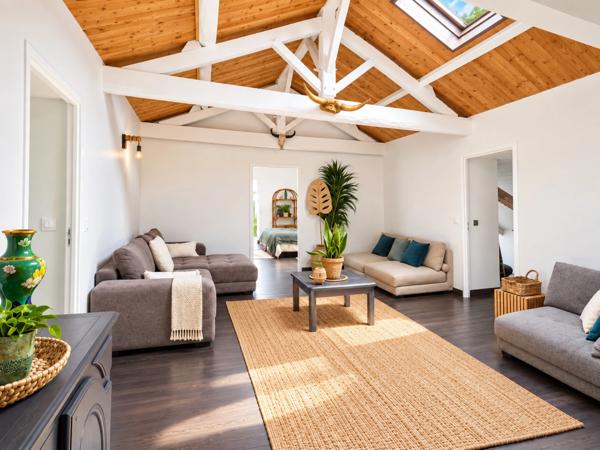 Domaine landais de 408 m² – 3 gîtes, piscine chauffée et 7,2 hectares