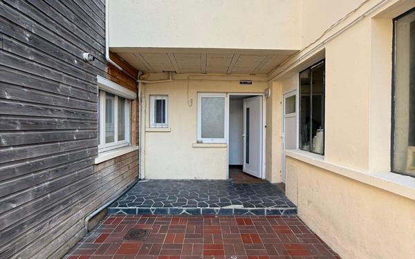 Maison à vendre    7 pièces • 250 m2 Saint-Quentin