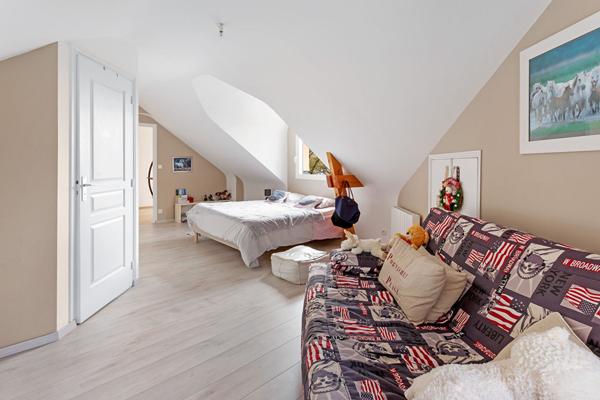 PORNICHET, MAGNIFIQUE VILLA PROVENÇALE AVEC PISCINE et TERRAIN DE 1600 M²,  
Pornichet 44380