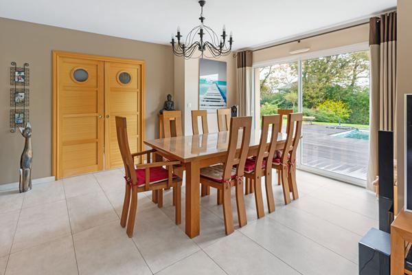 PORNICHET, MAGNIFIQUE VILLA PROVENÇALE AVEC PISCINE et TERRAIN DE 1600 M²,  
Pornichet 44380