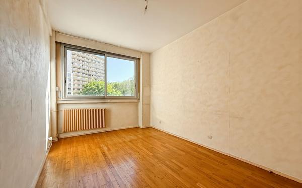 Appartement à vendre    3 pièces •  Lyon 8