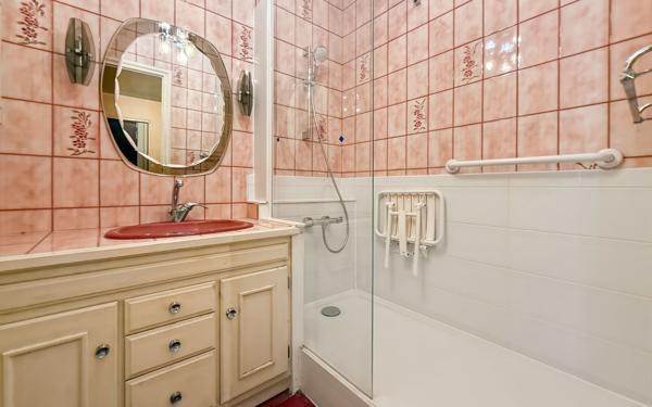 Appartement à vendre    3 pièces •  Lyon 8