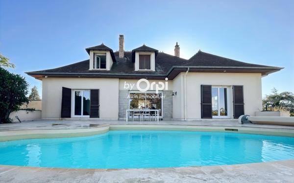 Maison à vendre    5 pièces •  Montluçon