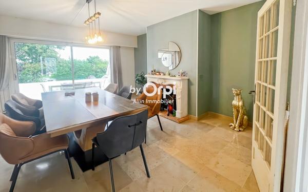 Maison à vendre    5 pièces •  Montluçon