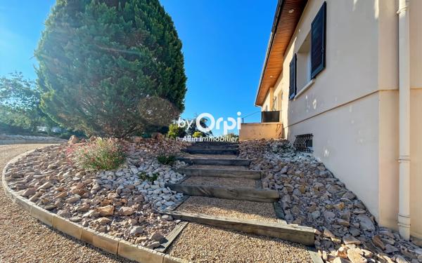 Maison à vendre    5 pièces •  Montluçon