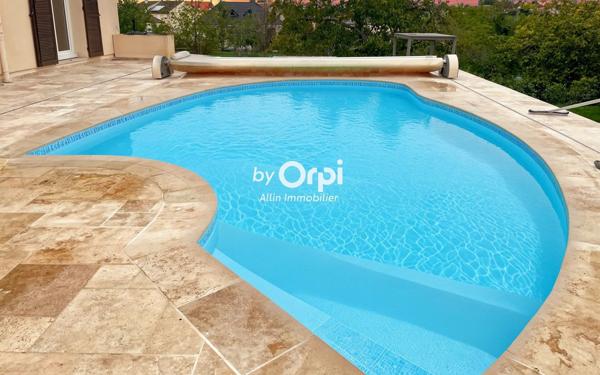 Maison à vendre    5 pièces •  Montluçon