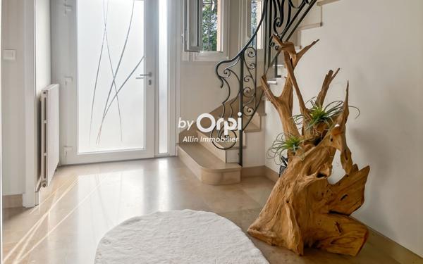 Maison à vendre    5 pièces •  Montluçon