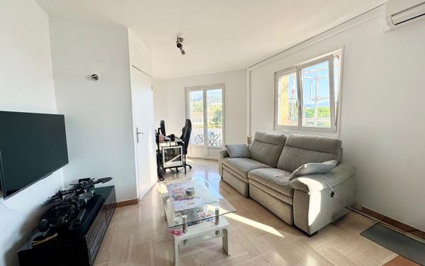 Appartement à vendre    3 pièces • 51 m2 Grasse