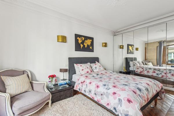 Grenelle-carrefour croix rouge : Appartement 64 M2- 2 chambres