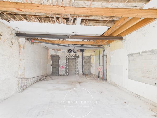 VIENNE – PLATEAU BRUT A AMENAGER AVEC TERRASSE, JARDIN ET STATIONNEMENT