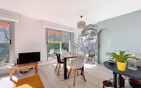 Appartement à vendre    3 pièces •  Pau