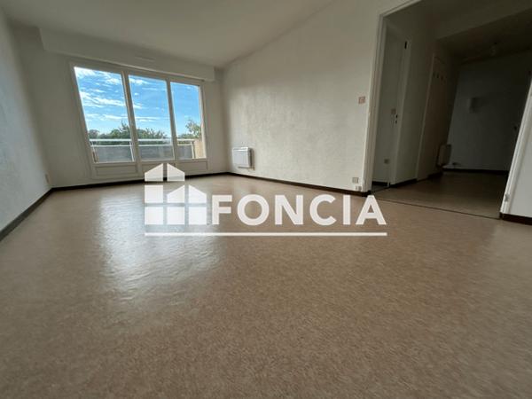 Location Studio 41.5 m² - RESIDENCE LES ARCHERS Rethel 08300