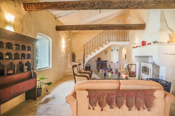 Vente Maison de luxe Saumane-de-Vaucluse 12 Pièces 350 m²