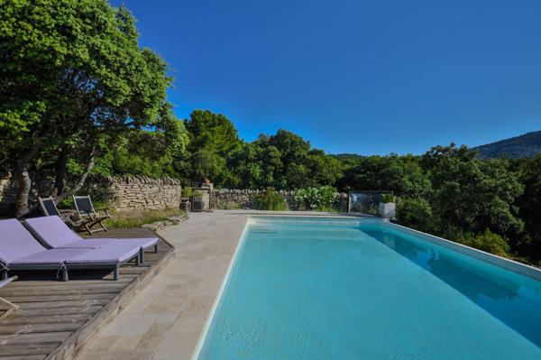 Vente Maison de luxe Saumane-de-Vaucluse 12 Pièces 350 m²