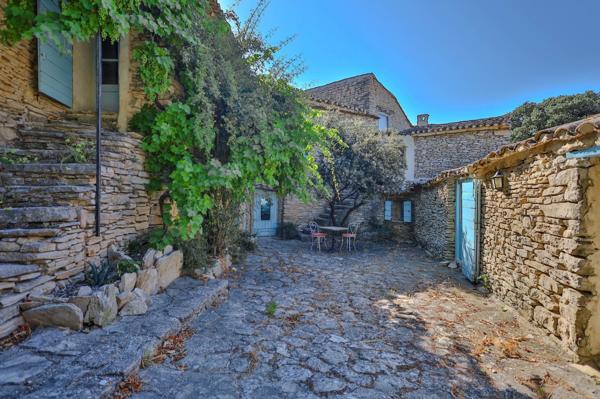 Vente Maison de luxe Saumane-de-Vaucluse 12 Pièces 350 m²