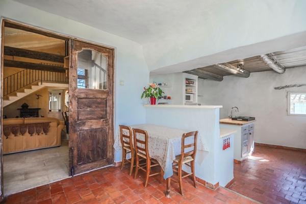 Vente Maison de luxe Saumane-de-Vaucluse 12 Pièces 350 m²