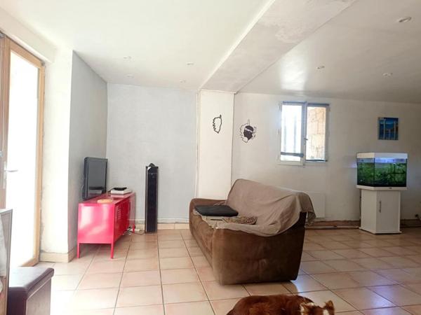 Maison Saint Mitre Les Remparts 3 pièce(s) 75 m2 avec Terrasse