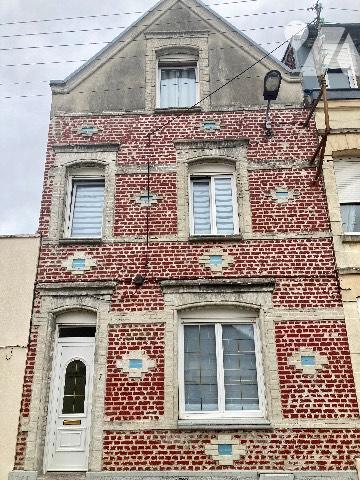 SAINT-QUENTIN, MAISON DE VILLE AVEC 4 CHAMBRES