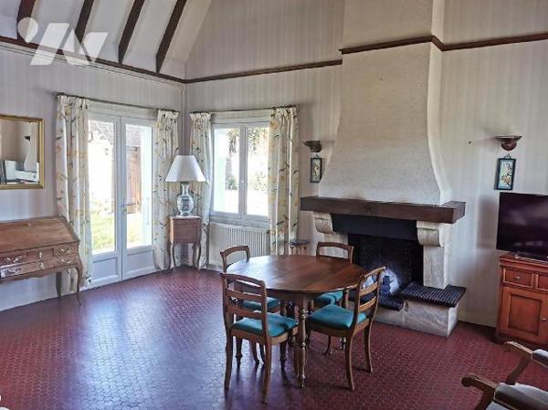 Pavillon à Beaugency, Loiret (45), en bon état d'entretien, situé dans le quartier très recherc...